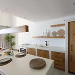 Luxury * Atháni