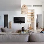 Luxury Athánion