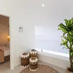 Luxury Villa Athánion