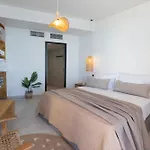 Luxury * Athánion